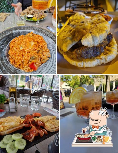 Nikis Street Food Cafe