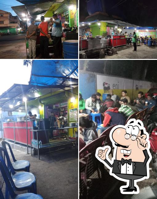Check out how Pintu's Fast food looks inside