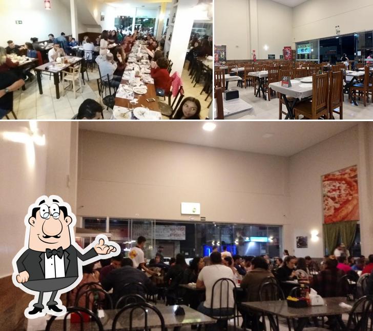 Veja imagens do interior do Pizzaria Don Carloni