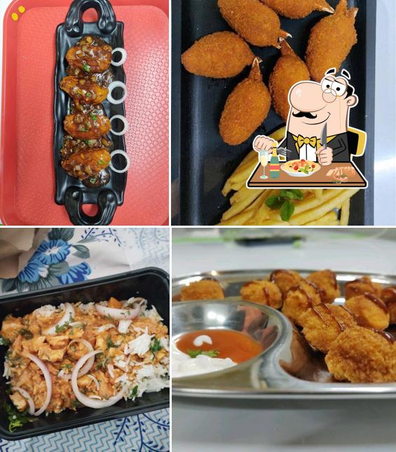 Food at The Chicken Company (Cafe de LOCA)