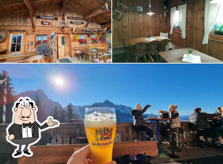 La foto della interni e birra di Baita del cacciatore