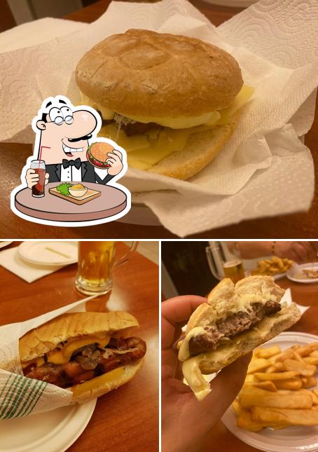 Prenditi un hamburger a Petit Bruxelles