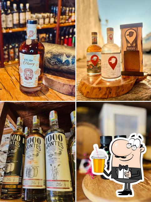 Desfrute de uma bebida no Aqui Di Minas Produtos Artesanais