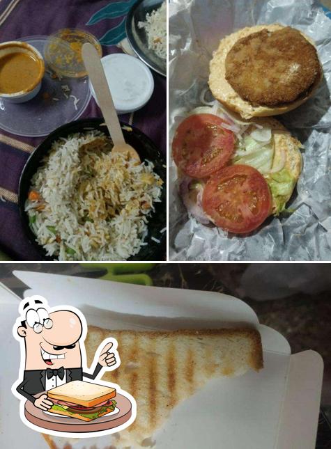 Grilled cheese sandwich at Burgers & More