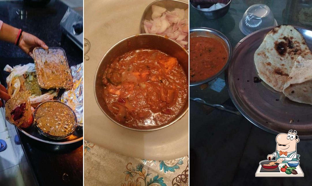 Chicken curry at Shri Mangalam Dhabha