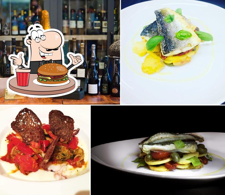 Ordina un hamburger a Alex Ristorante Enoteca