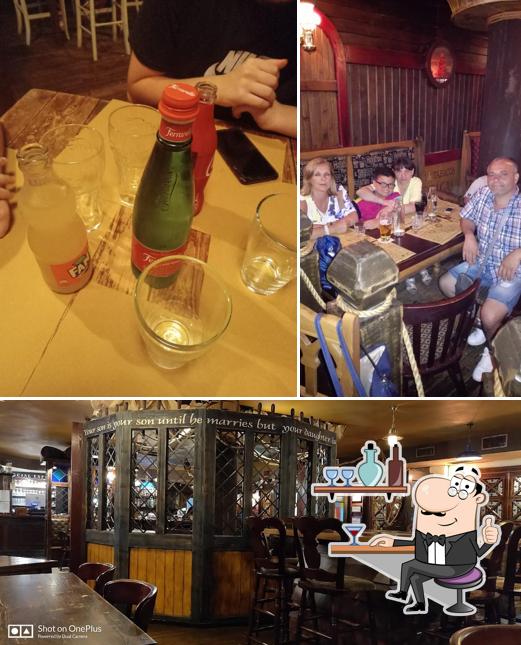 Dai un'occhiata agli interni di Cook Risto-Pub Formia