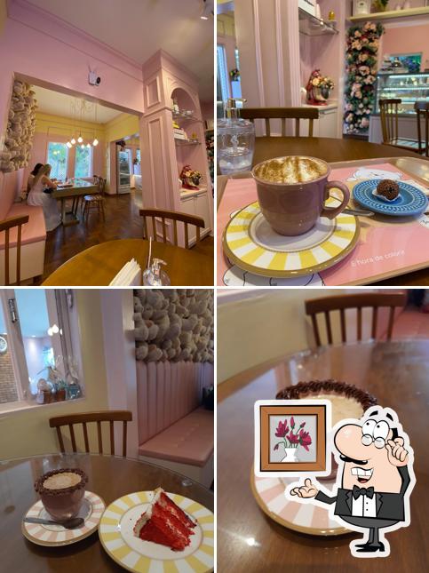 O interior do Fernanda Clemente Doceria e Café