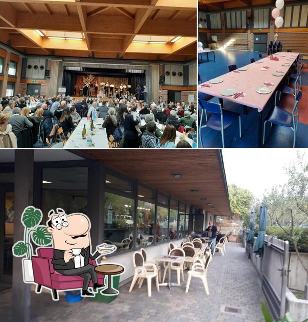 Dai un'occhiata agli interni di Circolo Bar " I CARE" TEATRO ORATORIO d.MILANI