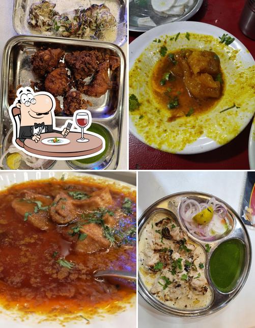 Food at BHALLU BIRYANI