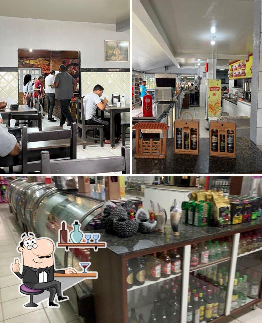 O interior do Churrascaria Estância Gaúcha