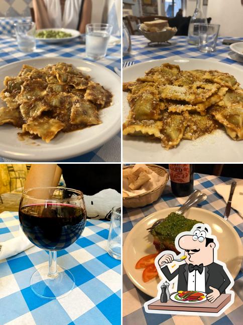 Platti al Trattoria Mangiabuono