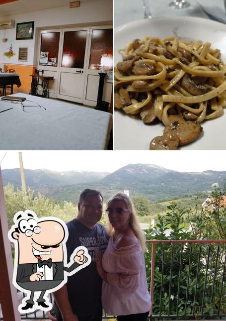 Pizzeria Ristorante Principe Angelo si caratterizza per la esterno e cibo