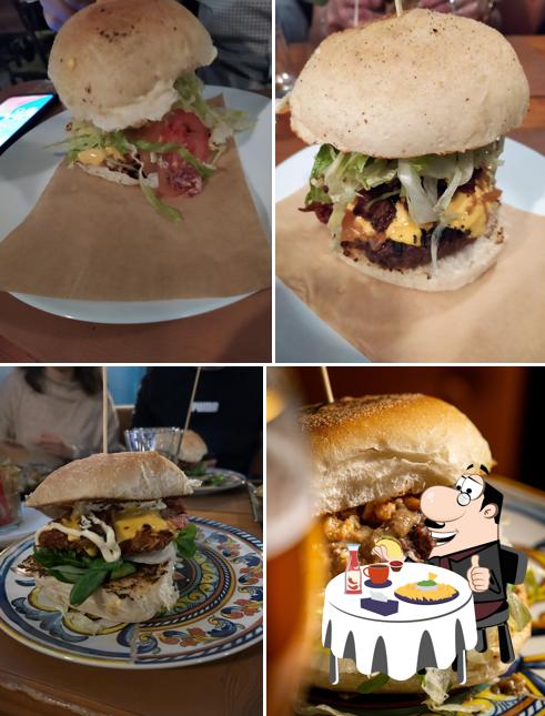 Prenditi un hamburger a Chiodofisso - Panini & Bevande