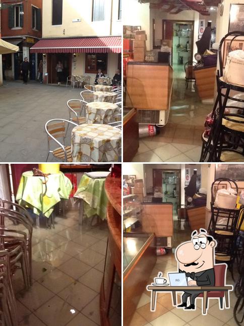 Gli interni di Bar caffè Ca' Foscari