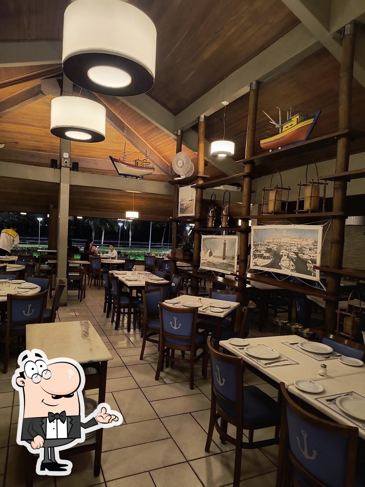 O interior do Rufino’s Restaurant o Chef dos Mares.