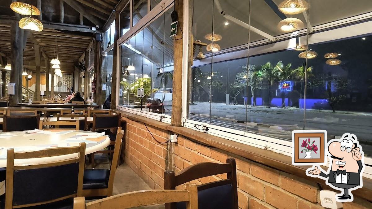 Veja imagens do interior do Dolores Bar e Restaurante.