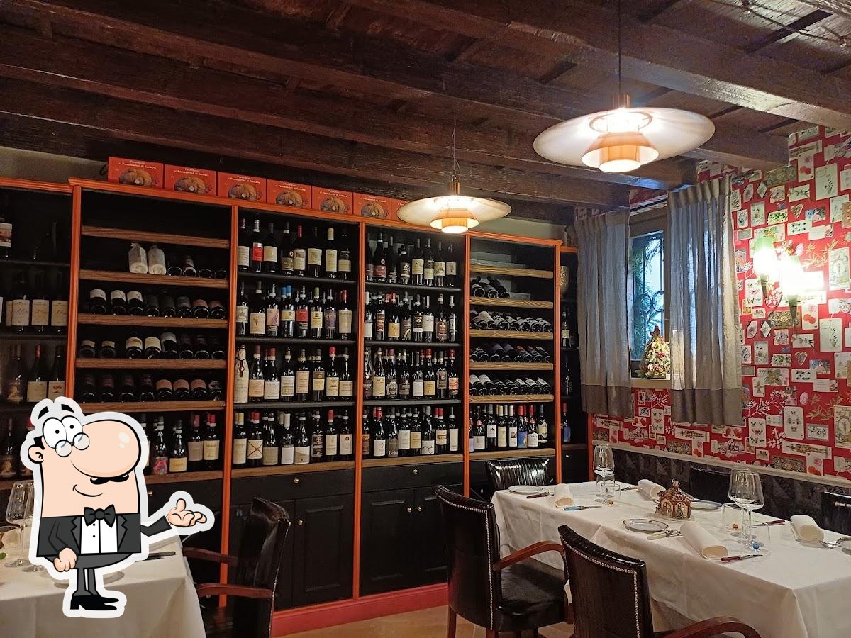 Dai un'occhiata agli interni di Darì Ristorante & Enoteca.
