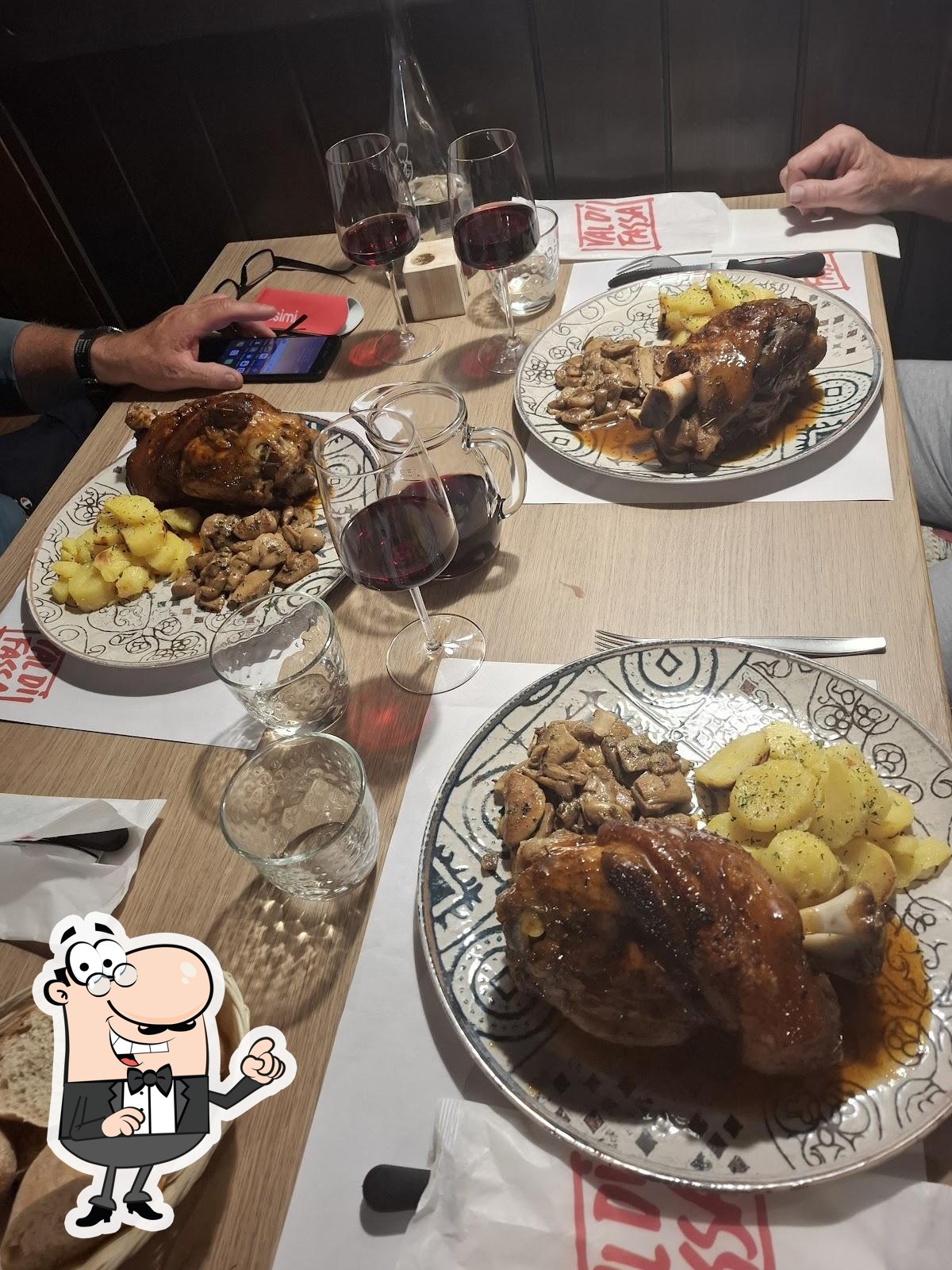 Dai un'occhiata agli interni di Ristorante Pizzeria Edy.