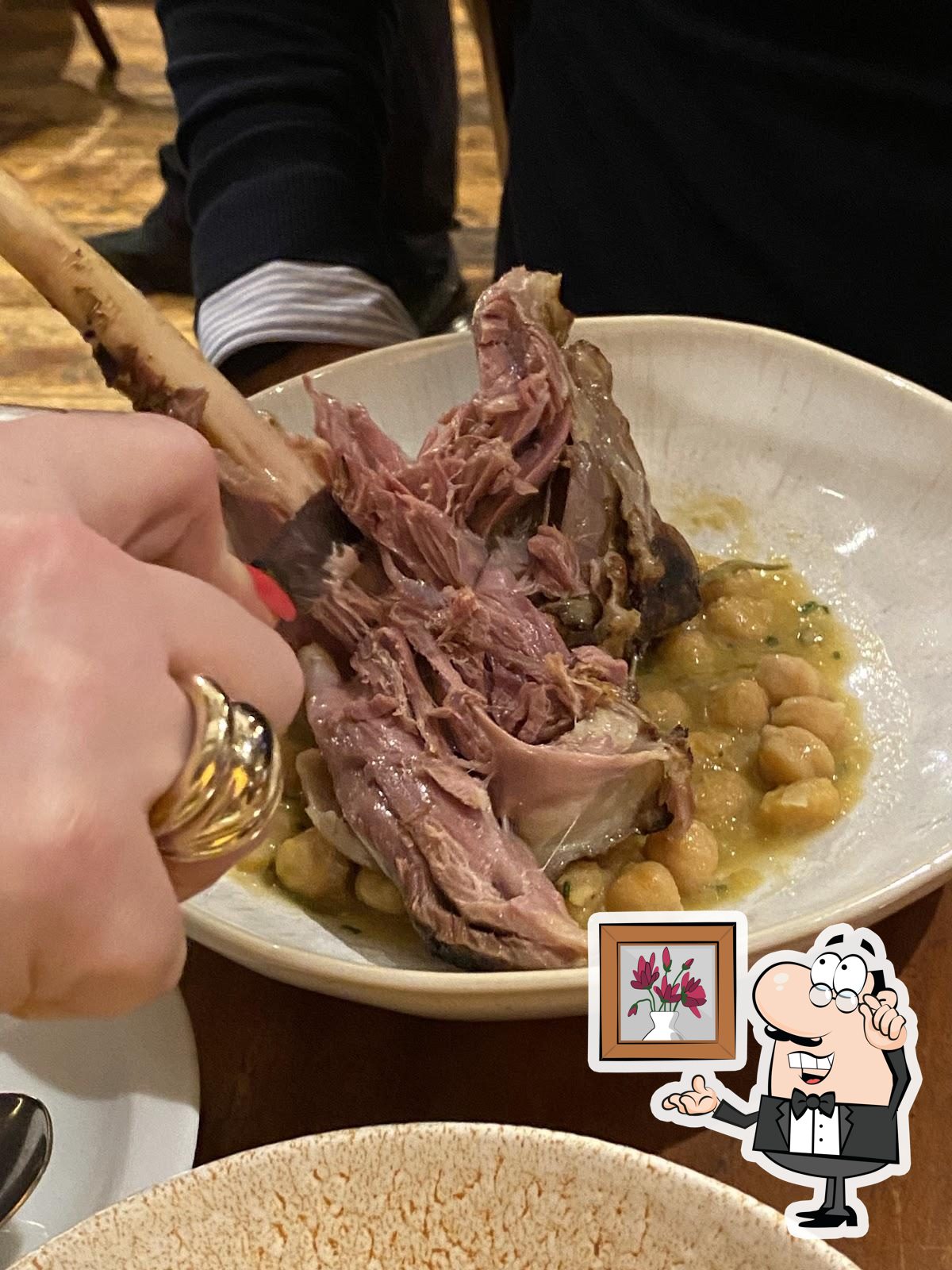 Découvrez l'intérieur de Restaurant Strofilia.