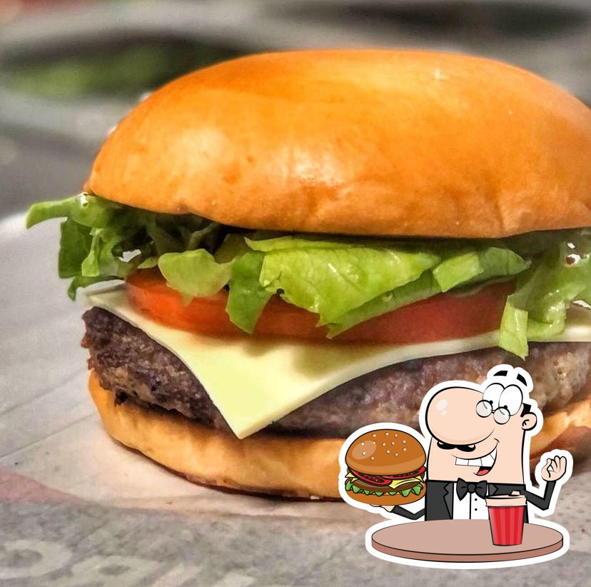 Delicie-se com um hambúrguer no Burger Chicken - Fátima.