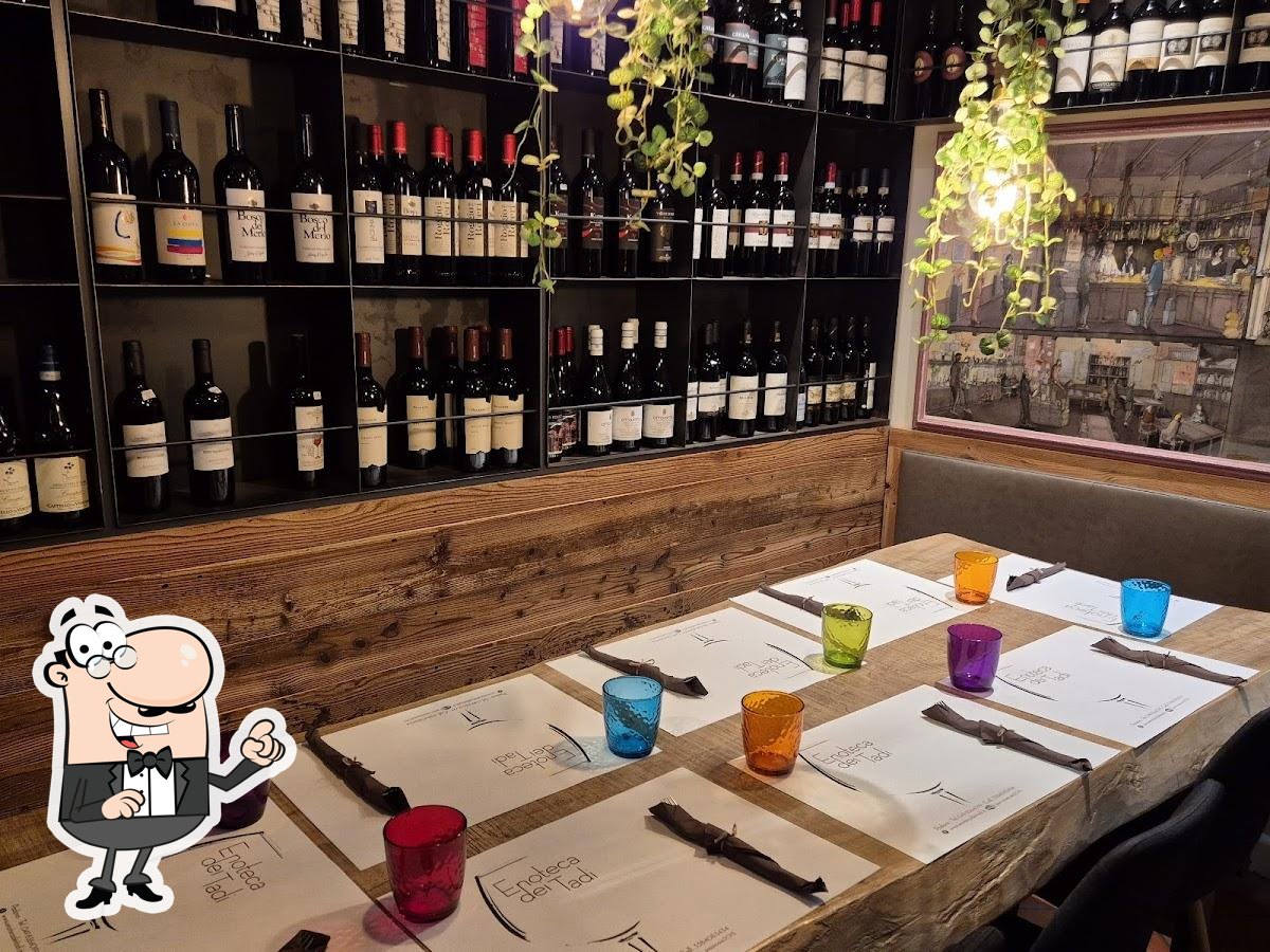 Dai un'occhiata agli interni di Enoteca Ristorante dei Tadi.