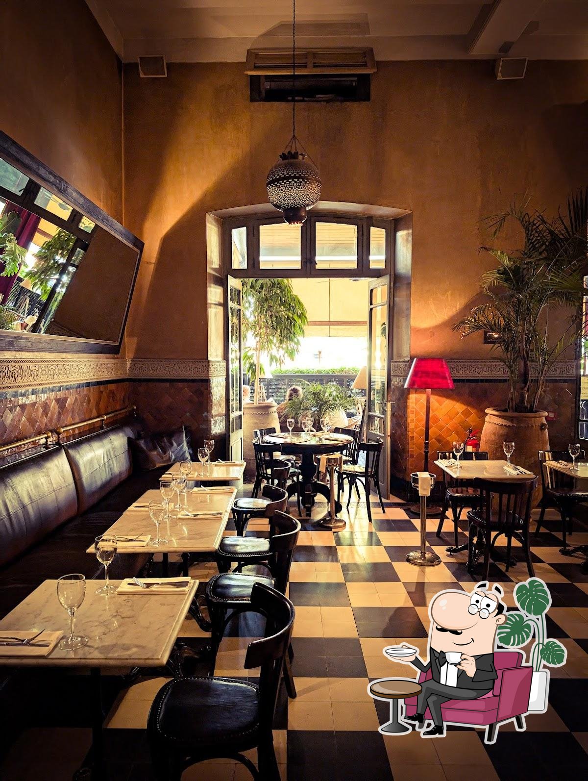 Découvrez l'intérieur de Grand Café de la Poste.