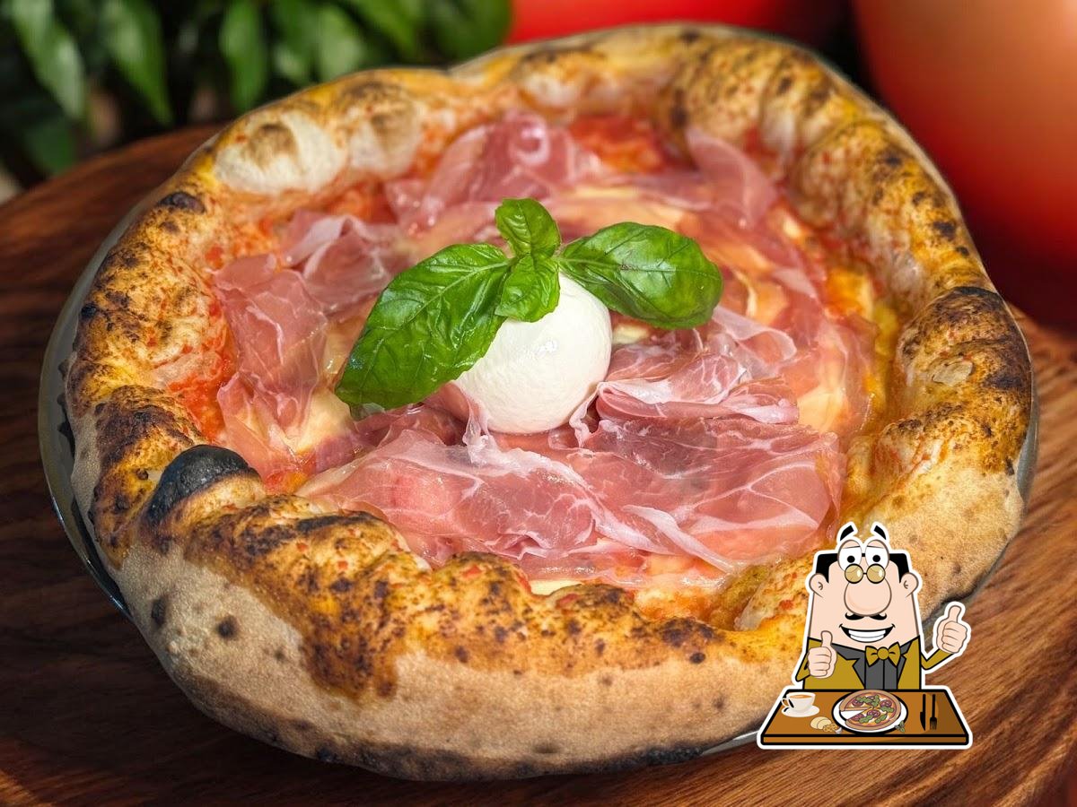Ordina tra le molte varianti di pizza.