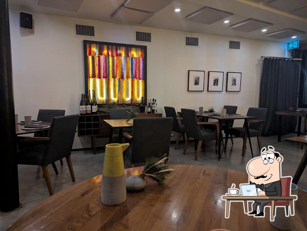 Découvrez l'intérieur de Le Mousso.