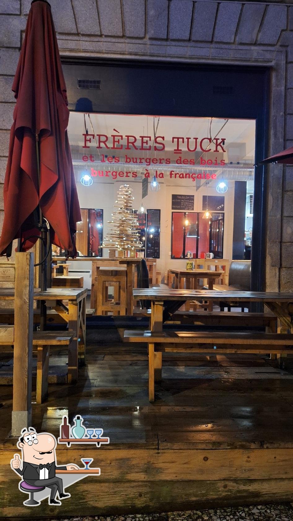 L'intérieur de Frères Tuck.