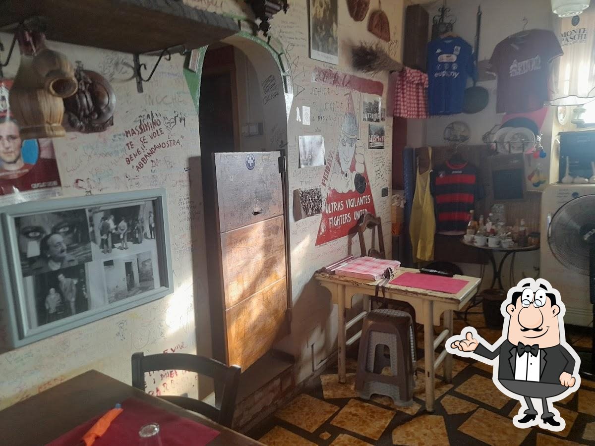Gli interni di La Bottega di Rebecca Osteria Arezzo.