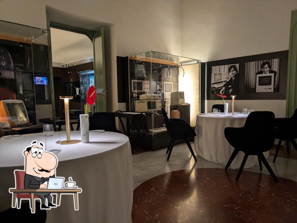 Gli interni di MEC Restaurant.