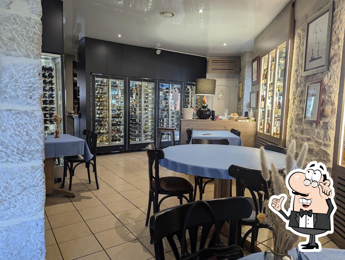 L'intérieur de L'Ambroisie Restaurant à Mâcon et Traiteur l'ATBM.