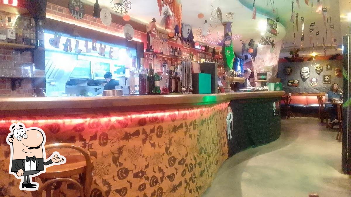 O interior do Liverpool Bar.