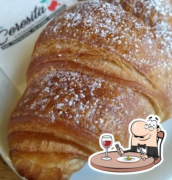 Platti al Bar Pasticceria Ceresita.