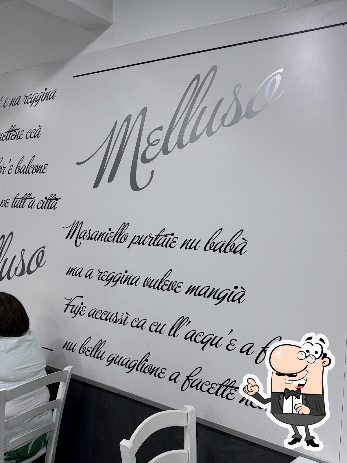 Siediti a un tavolo di Ristorante Pizzeria Melluso.