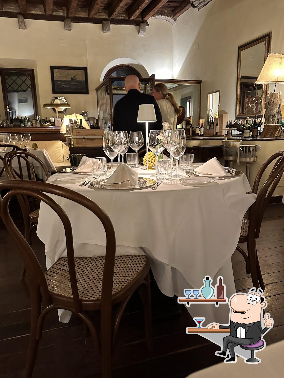 Gli interni di Belle Parti.