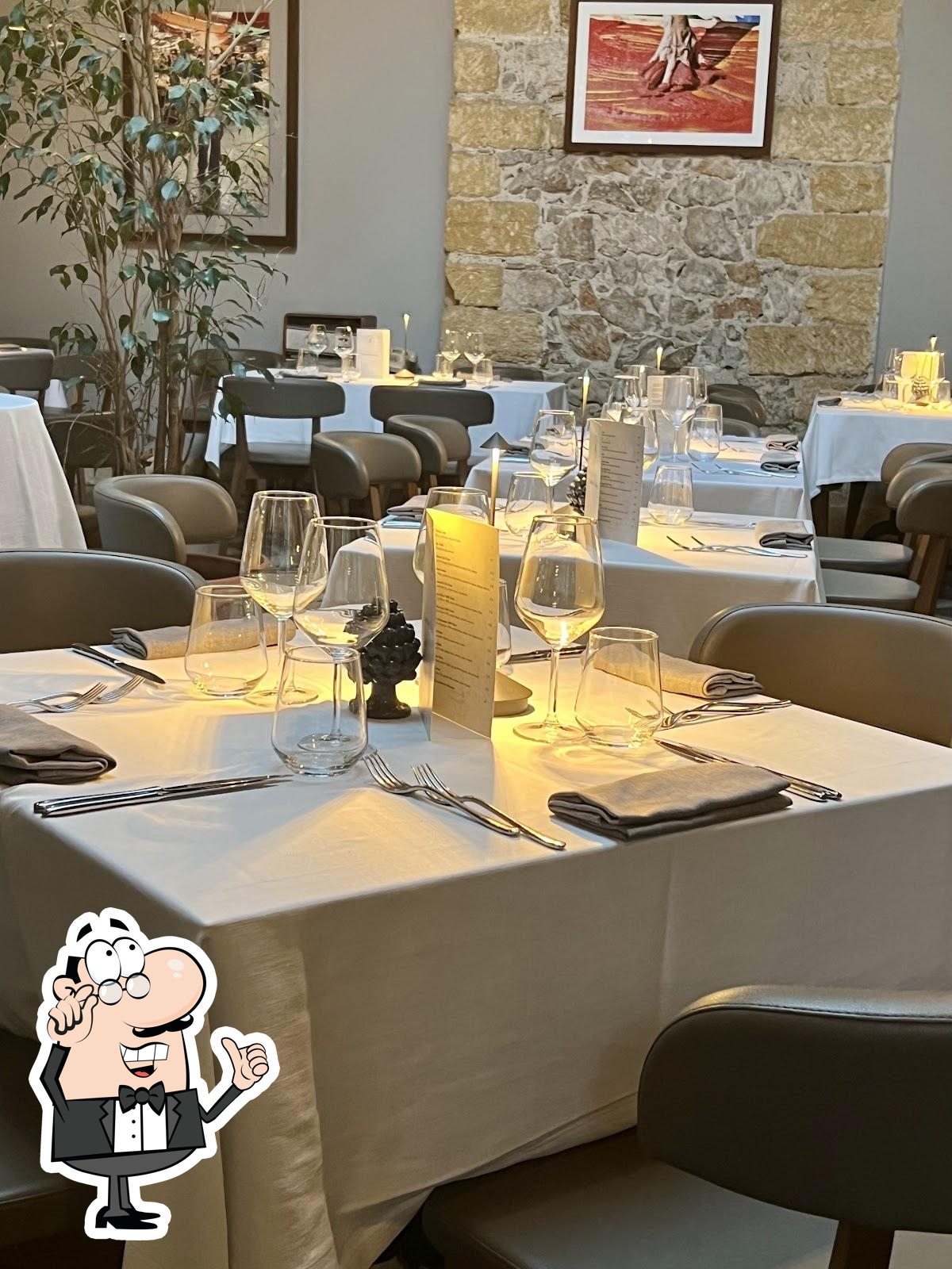 Dai un'occhiata agli interni di Osteria Ballarò.