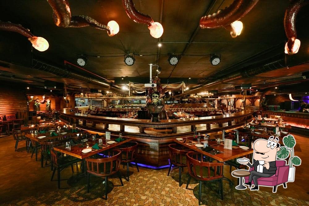 The interior of The Black Pearl.