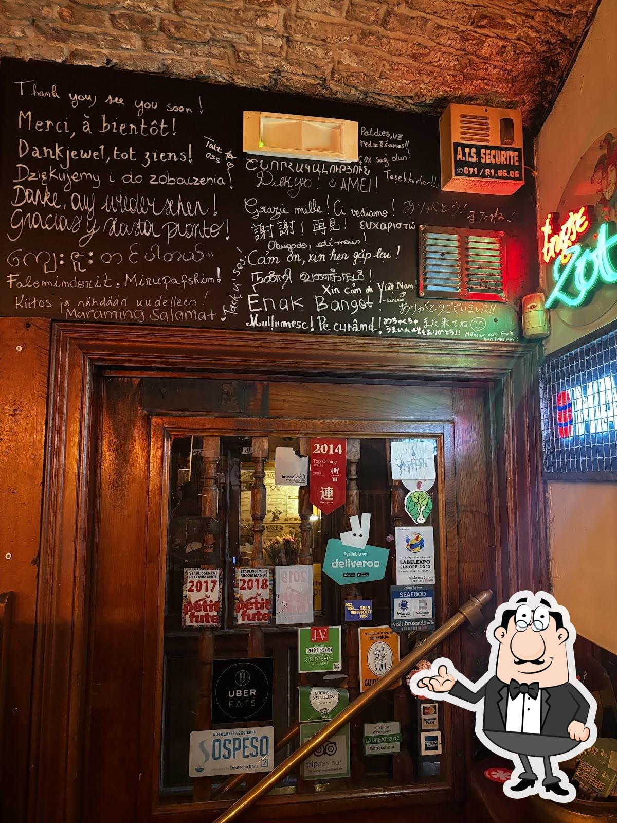Installez-vous à l'une des tables de ‘T Kelderke.
