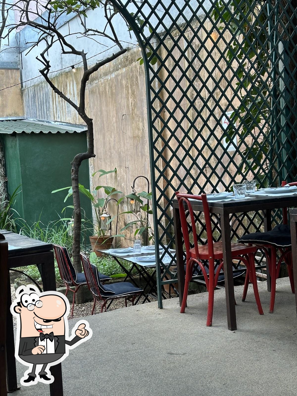 Veja imagens do interior do Chou.