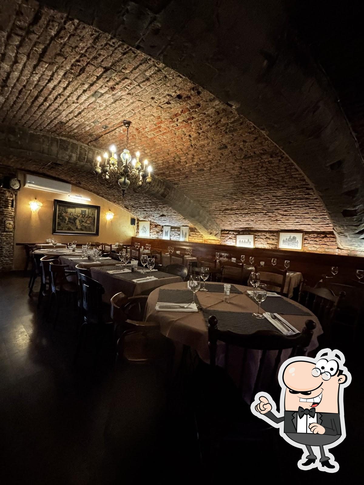 L'intérieur de Cave du Roy.