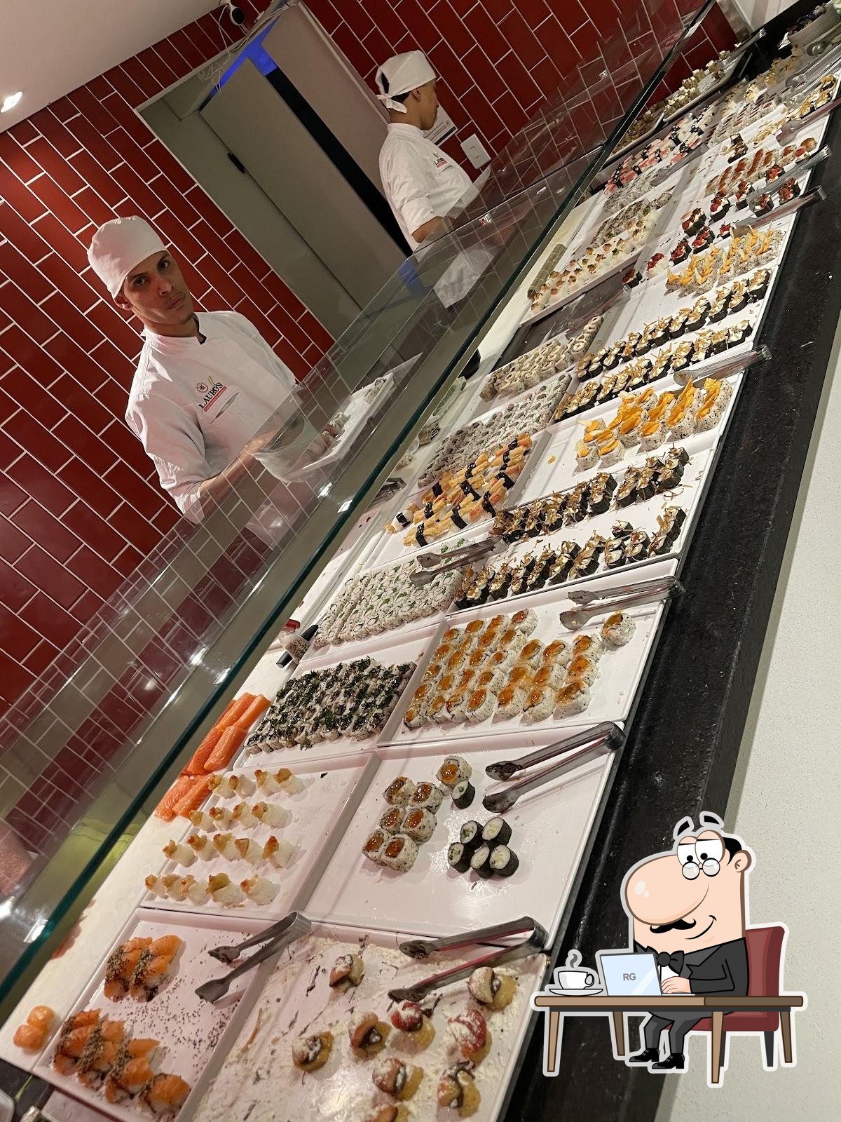 Veja imagens do interior do Lauro's.