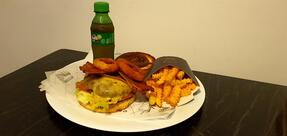 Saraiva's Food Burguers E Massas