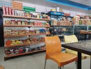 BAKE WAY BAKERY & COOLBAR (தமிழில் பெயர்பலகை இல்லை)