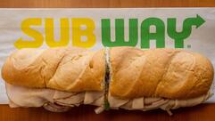 Subway Av. Costábile Romano 2330