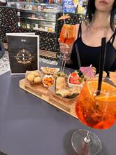 Lounge Bar & Cafè