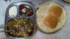 Deshpande Hotel