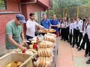 Guddu Burger Point