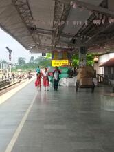 FOOD TRACK